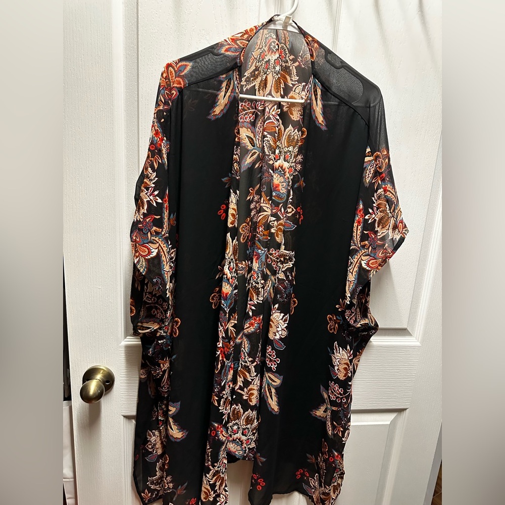 Maurices Black Floral Kimono